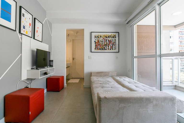 IQ63_Moderno apartamento con balcón
