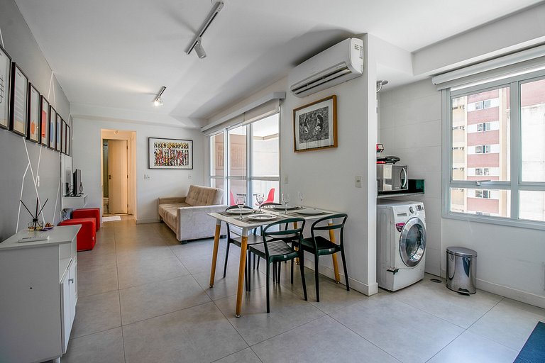 IQ63_Moderno apartamento con balcón