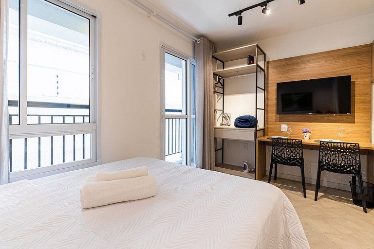 MOPA108_Studio with accessibility WIFI+AC+TV Smart