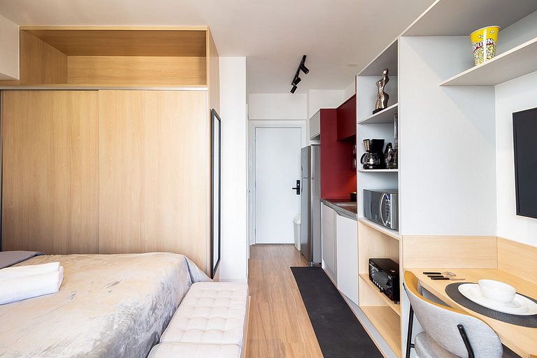 Brand new and complete studio at Frei Caneca