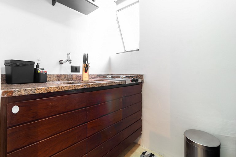Suíte alto padrão na Cerqueira César WIFI+AC+TV