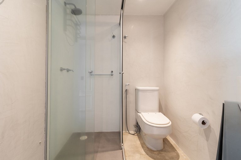 Suíte alto padrão na Cerqueira César WIFI+AC+TV