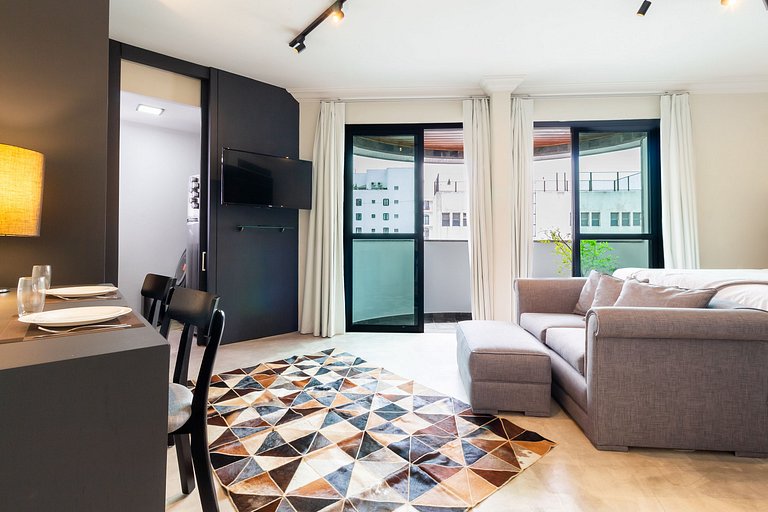 Suíte alto padrão na Cerqueira César WIFI+AC+TV
