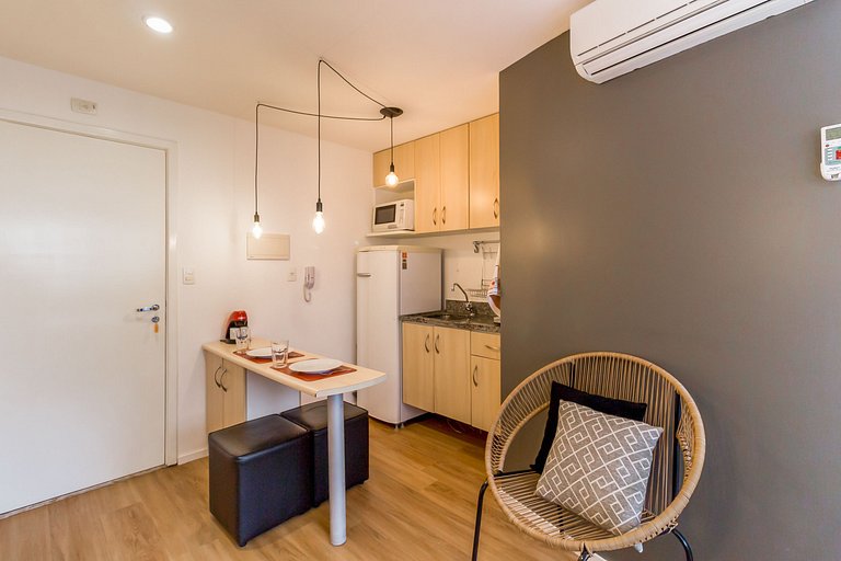 Studio moderno, novo, completo próximo Av Paulista