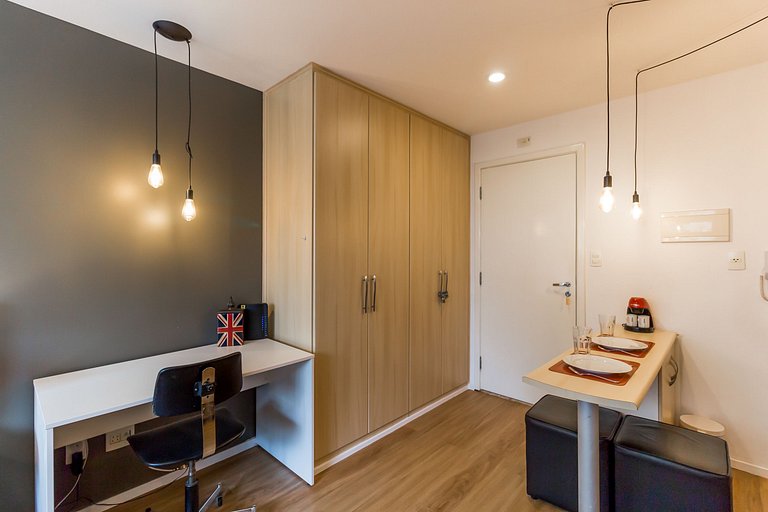 Studio moderno, novo, completo próximo Av Paulista