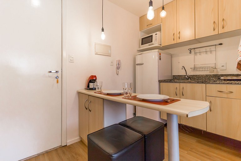 Studio moderno, novo, completo próximo Av Paulista