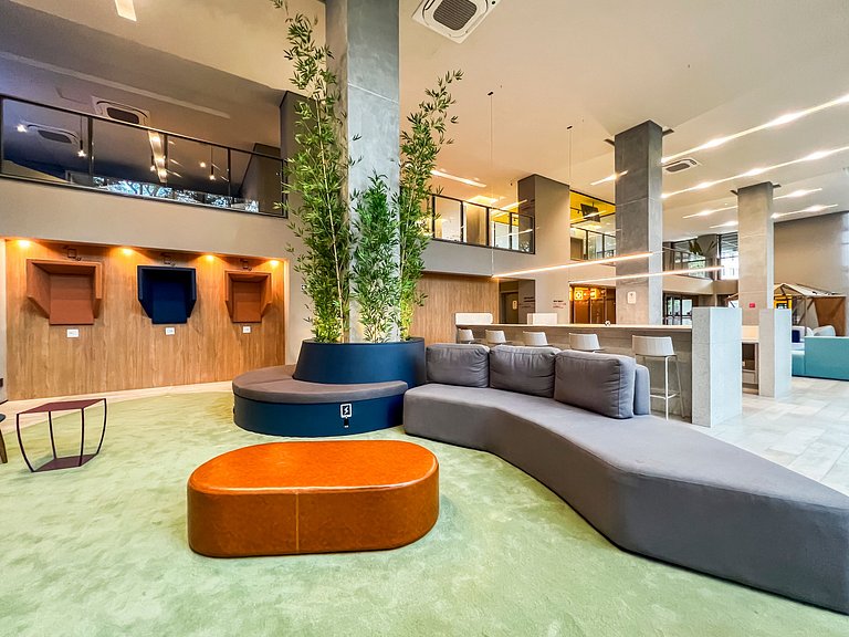 Charmoso studio ao lado da estação Paraiso