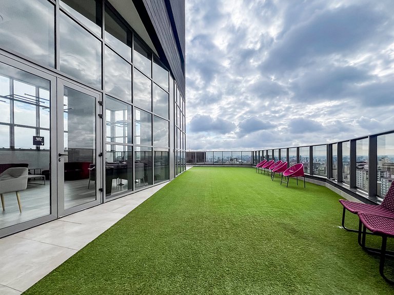 Charmoso studio ao lado da estação Paraiso