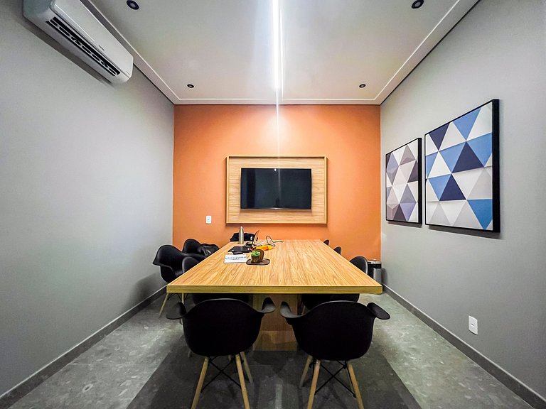 Studio C/ cama Queen na Faria Lima