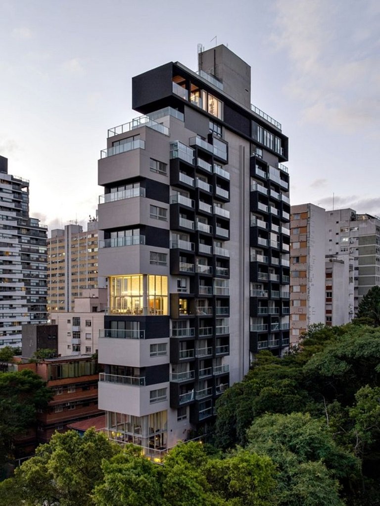 ARVO66_ Apartamento completo e bem localizado