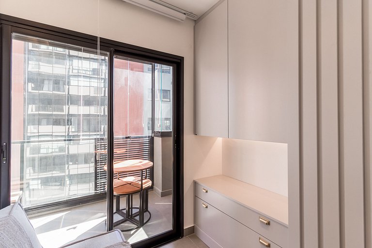 CV1405_High-standard, well-located apartment