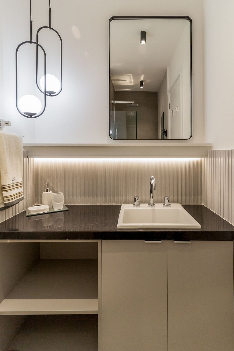 CV1405_High-standard, well-located apartment