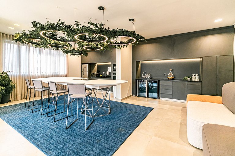 Belo studio C/varanda na Alameda Lorena