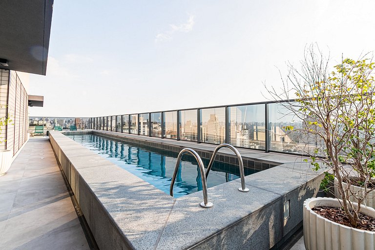 Belo studio C/varanda na Alameda Lorena