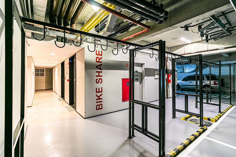 Belo studio C/varanda na Alameda Lorena