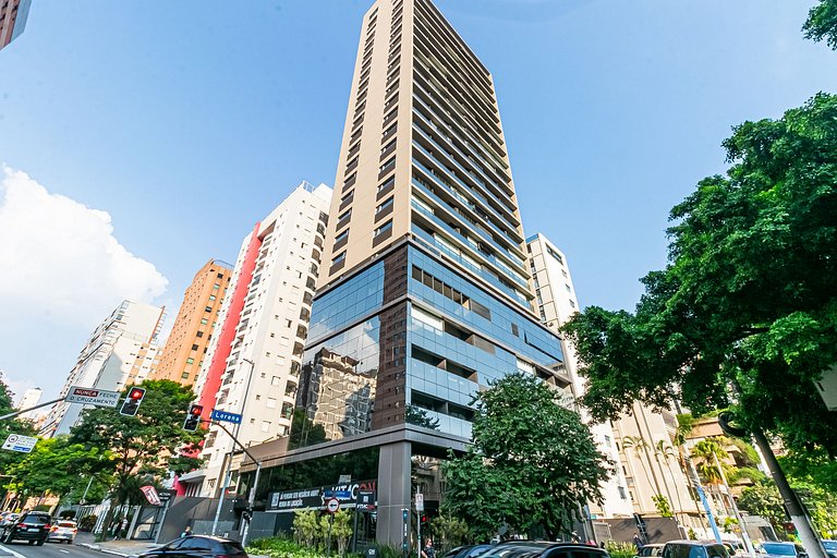 Belo studio C/varanda na Alameda Lorena