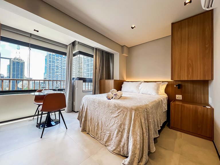 PL1614_Apto elegante, novo, ótima infraestrutura