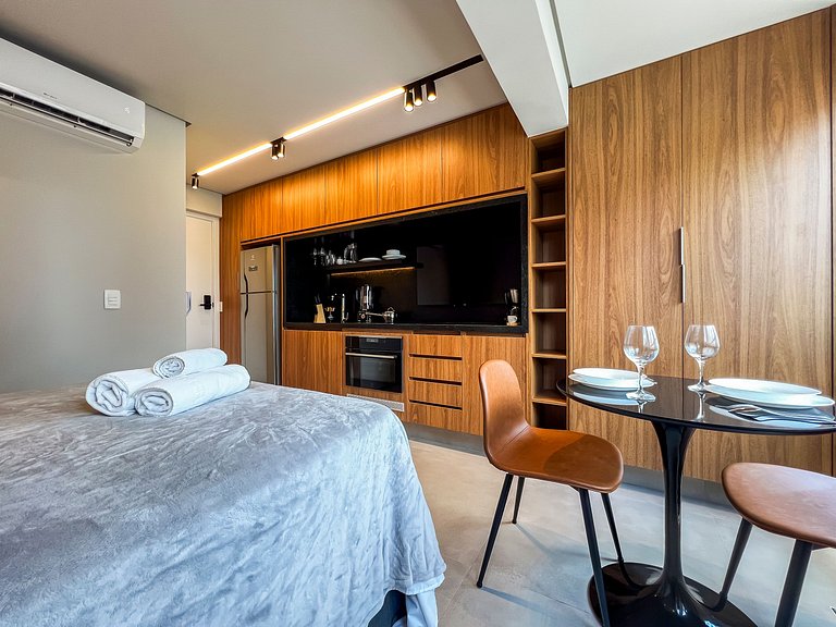 PL1614_Apto elegante, novo, ótima infraestrutura