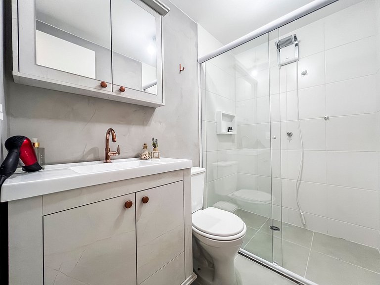 FC1302_Apartamento novo, confortável, em Pinheiros