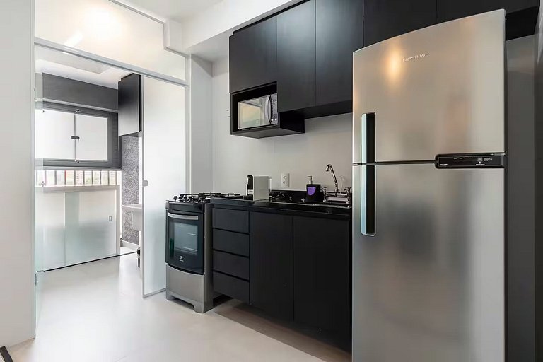 Apto novo, alto padrão, com suíte WIFI+AC+TV Smart