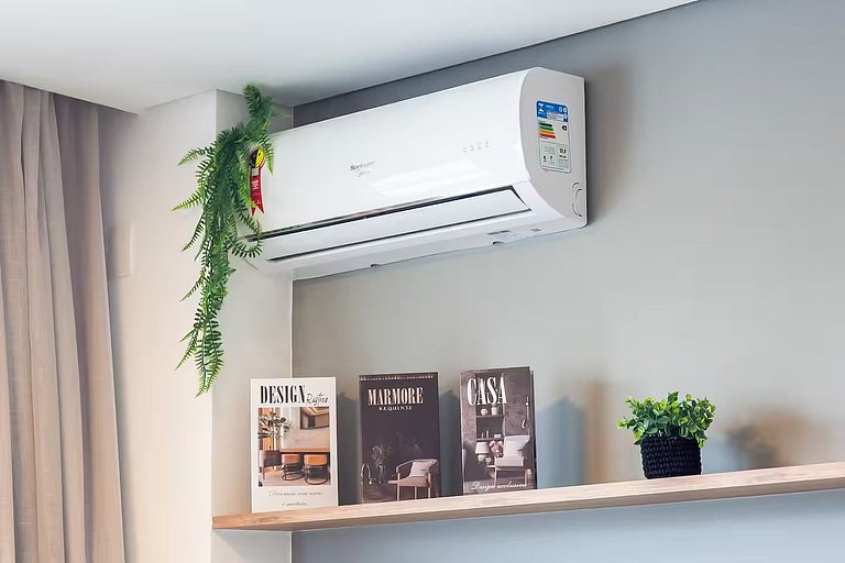 Apto novo, completo Vila Olímpia WIFI+AC+TV Smart