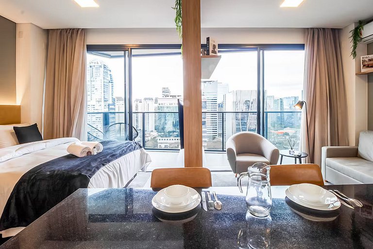 Apartamento nuevo, completo Vila Olímpia WIFI+AC+TV Smart