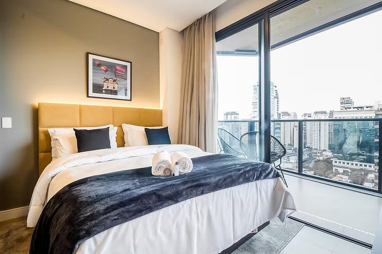 Apartamento nuevo, completo Vila Olímpia WIFI+AC+TV Smart