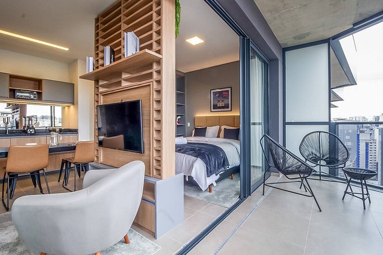 Apto novo, completo Vila Olímpia WIFI+AC+TV Smart