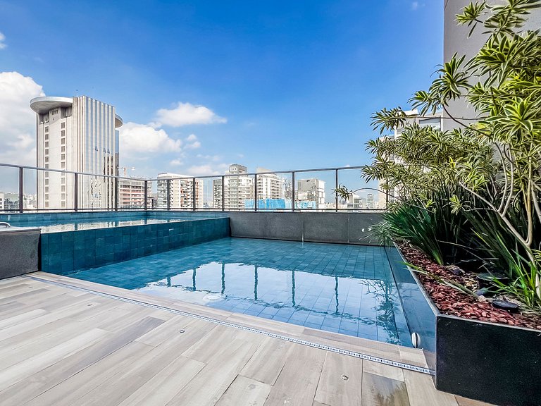 Lindo studio em Pinheiros, a 450m do metrô