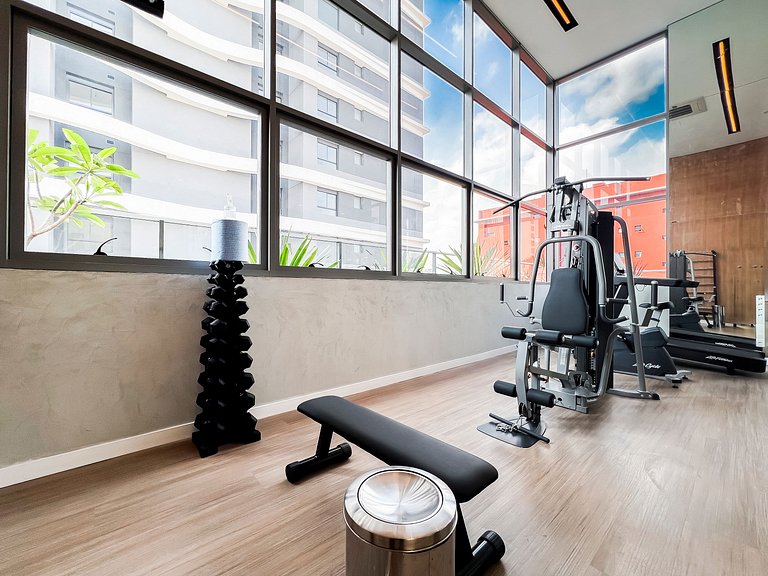 Lindo studio em Pinheiros, a 450m do metrô