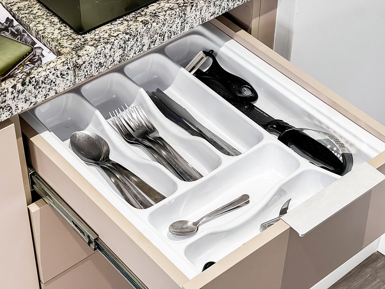 BV405_ Apartamento novo, moderno e bem equipado