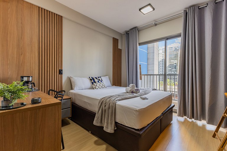 FL506_ Moderno, AC, WiFi, próximo Faria Lima
