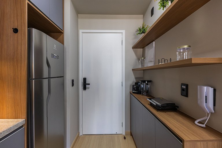 FL506_ Moderno, AC, WiFi, próximo Faria Lima