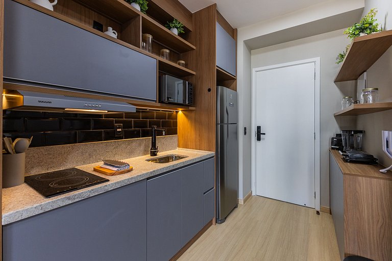 FL506_ Moderno, AC, WiFi, próximo Faria Lima