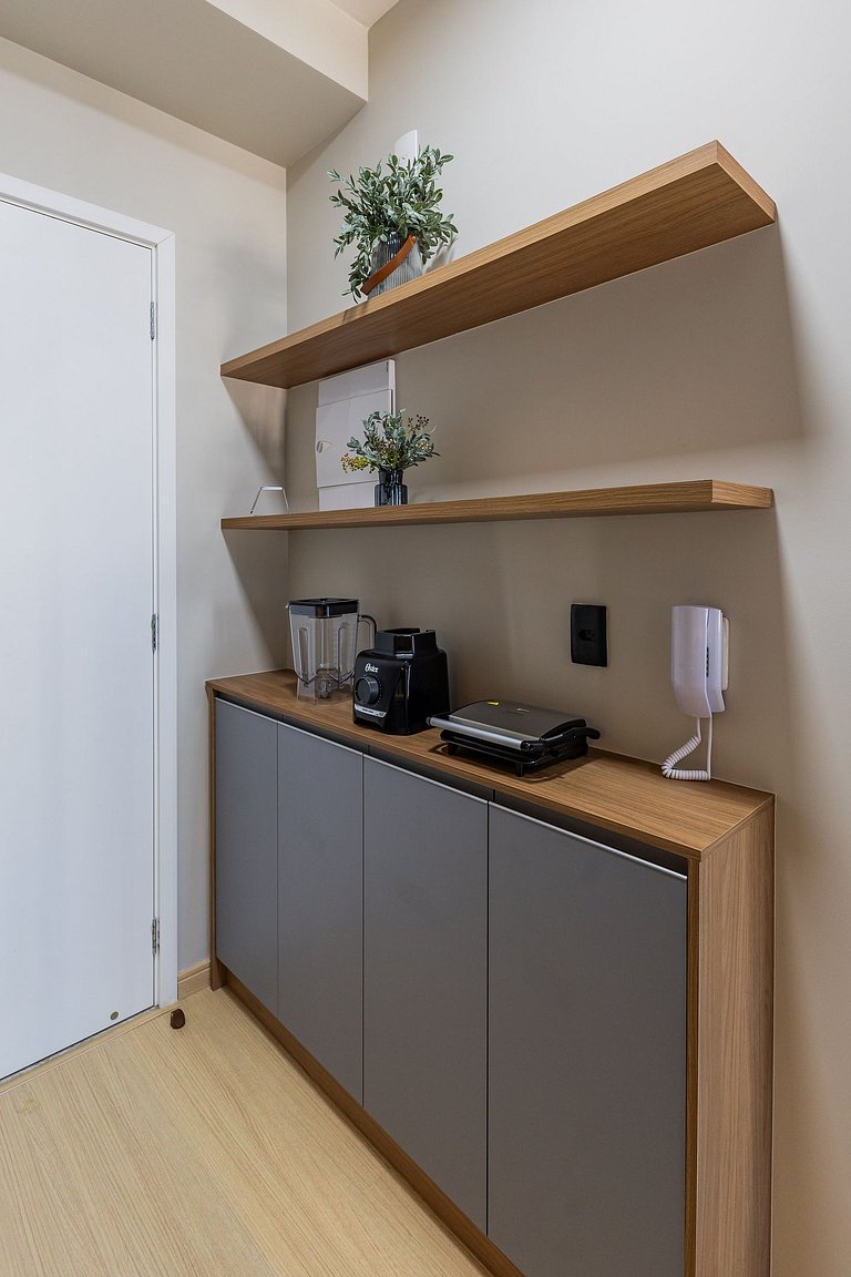FL606_ Apartamento funcional, próximo Faria Lima