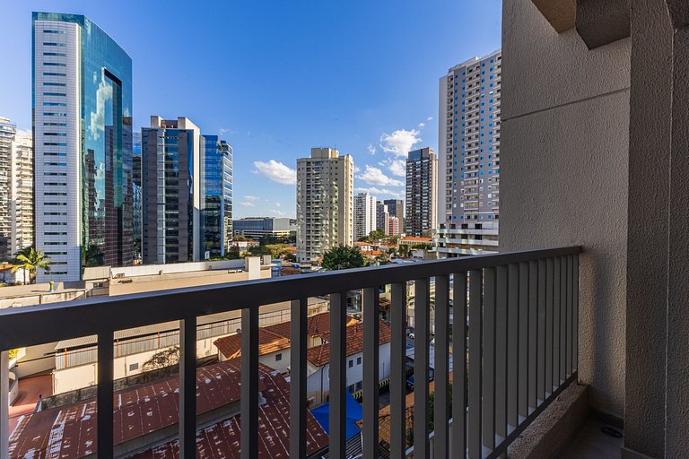 FL606_ Apartamento funcional, próximo Faria Lima