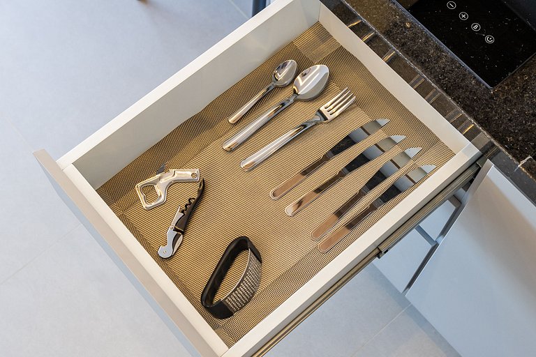 Belo studio c/ cama queen na Vila Olimpia