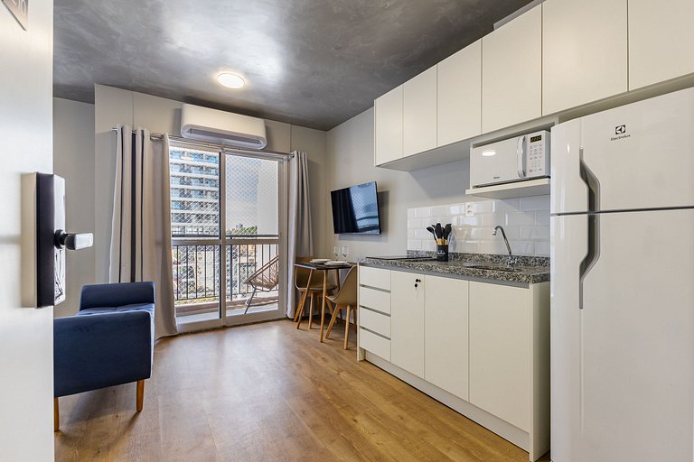 Lindo studio no coração de Pinheiros