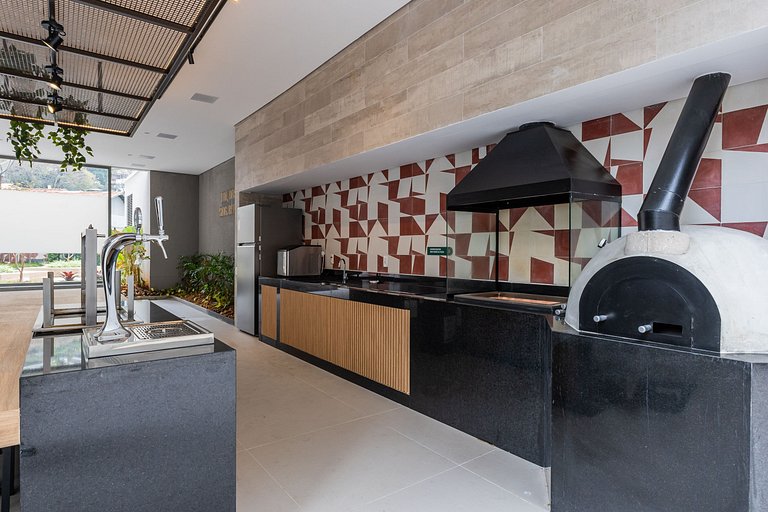 Charmoso apê ao lado do metrô Vila Madalena