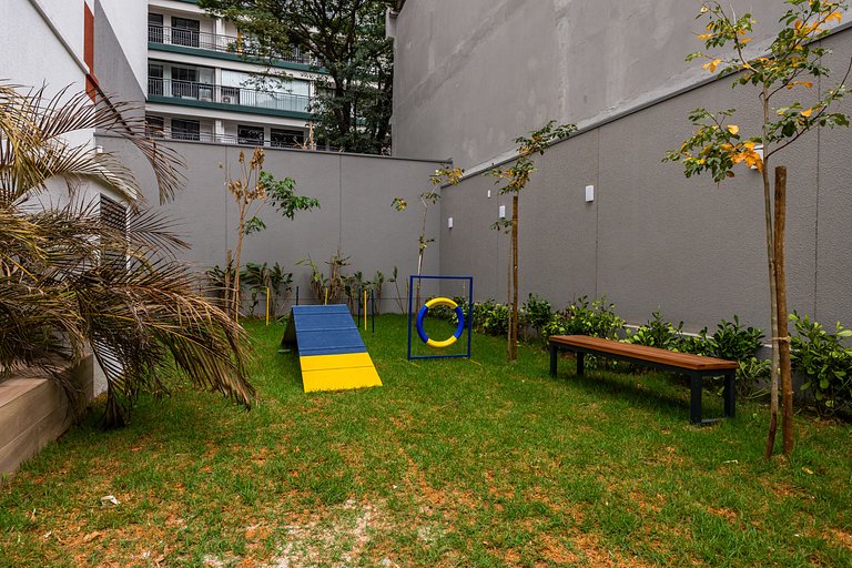 Belo studioC/cama queen na Vila Madalena
