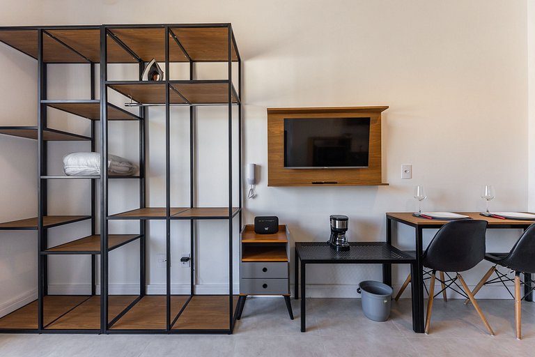 Belo studio no coração da Rua Augusta