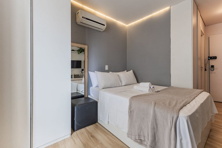 Charmoso studio C/vaga na Rua Augusta.