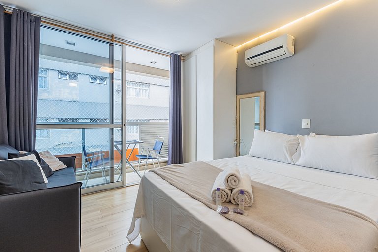 Charmoso studio C/vaga na Rua Augusta.