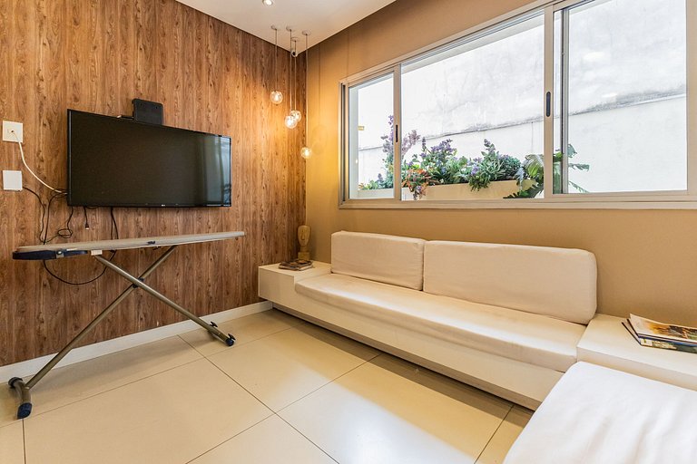 Charmoso studio C/vaga na Rua Augusta.