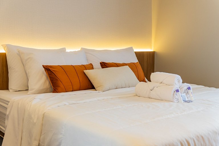 Studio next to Fradique Coutinho subway station