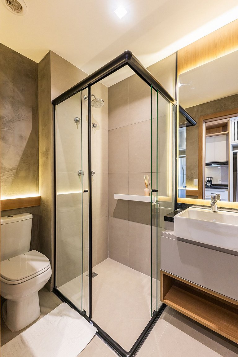 Studio em frente ao Metrô Paraíso