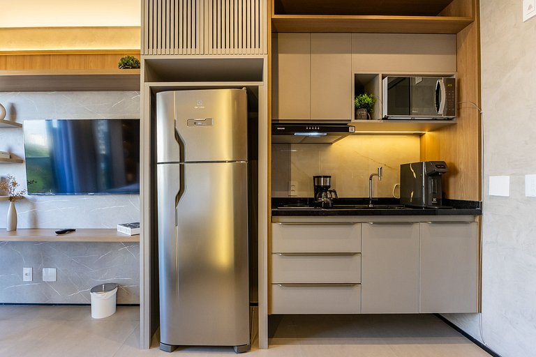 Studio em frente ao Metrô Paraíso