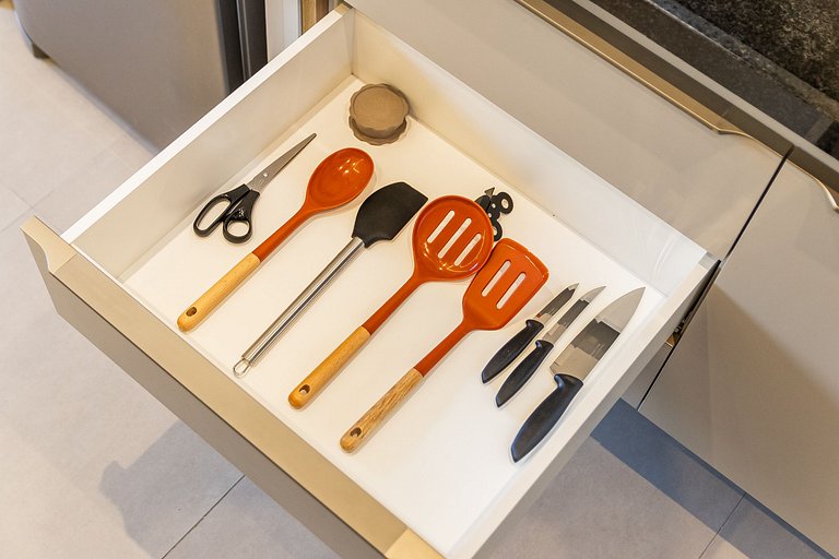 Studio em frente ao Metrô Paraíso