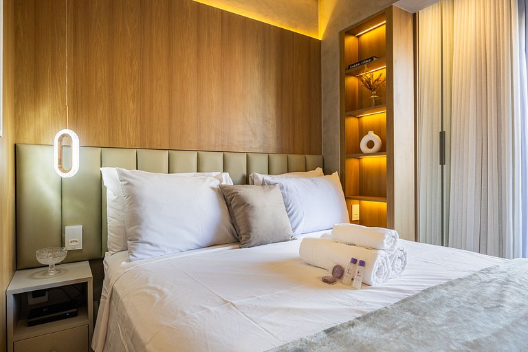 Studio em frente ao Metrô Paraíso