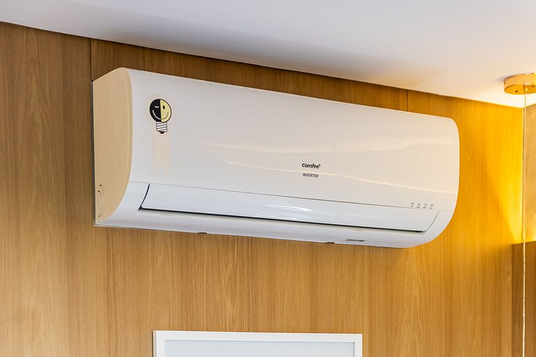 Studio em frente ao Metrô Paraíso